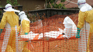 إيبولا يقتل 124 شخصاً في غينيا وليبيريا ونسبة النجاة 10%
