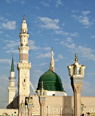 في ذكرى مولد النور (1)