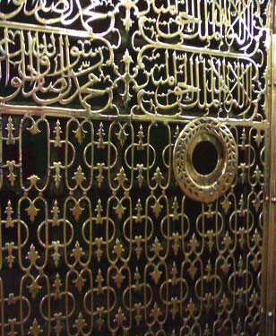 في ذكرى مولد النور (2)