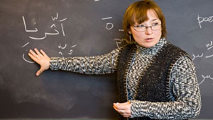 البريطانيون يفضلون تعلم اللغة العربية على الفرنسية